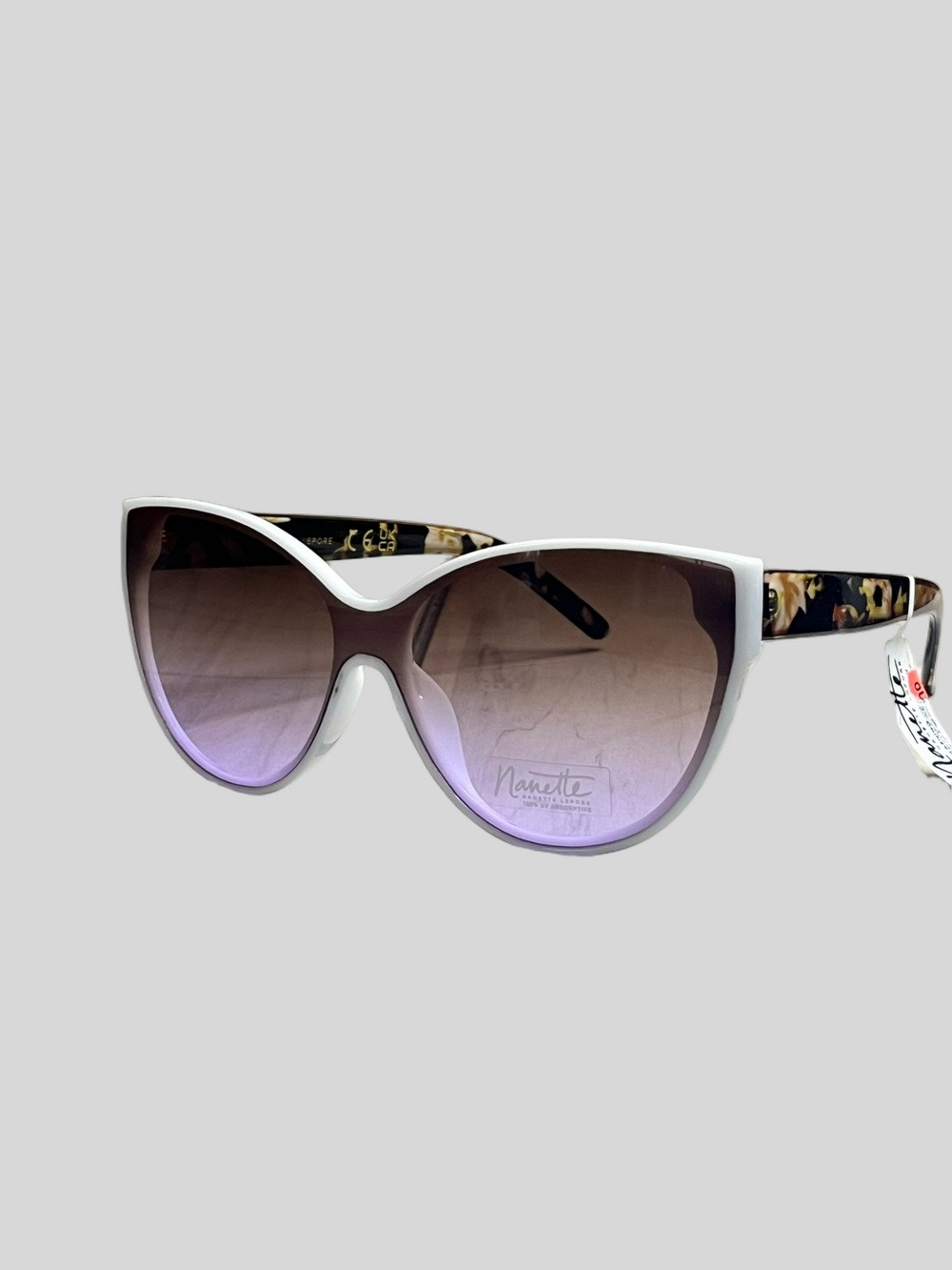 NWOT Nanette Lepore White Frame Sunglasses with Purple Gradient Lenses